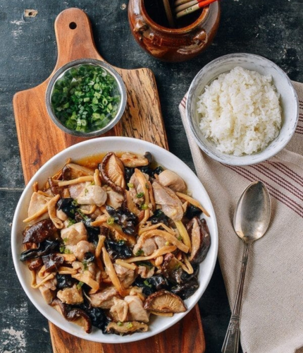 Steamed Chicken Wonton With Mushroom