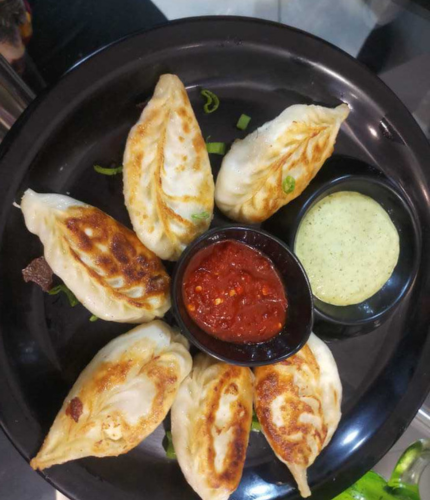 Cheesy Veg Momos